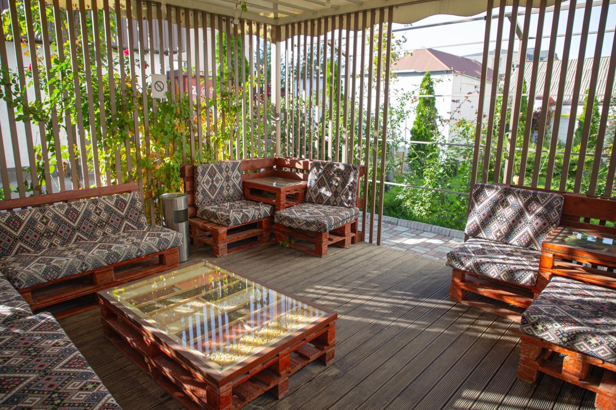 Casablanca Apart Hotel Biskek Kültér fotó