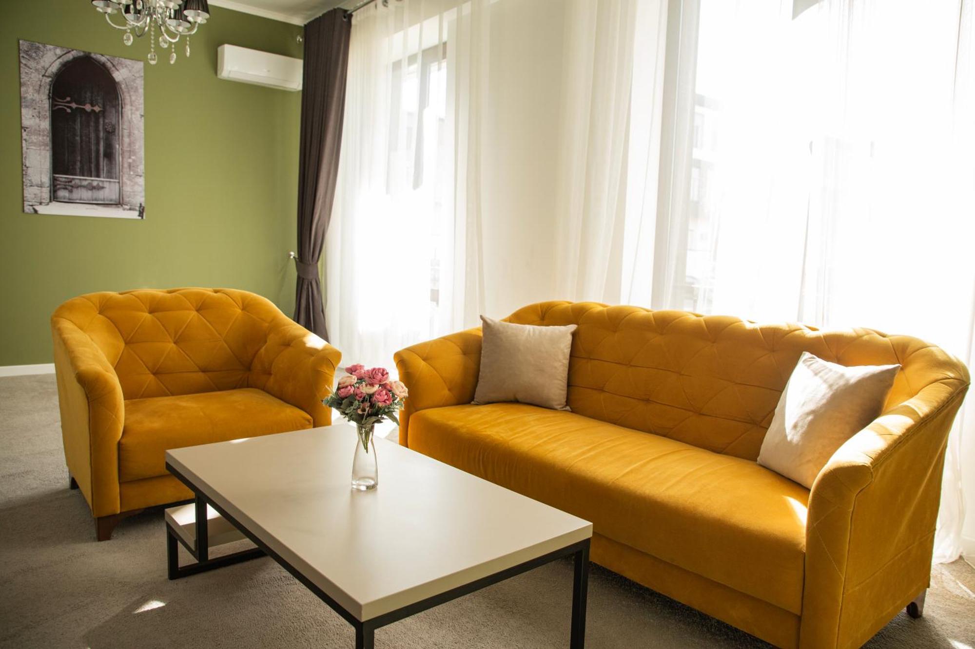 Casablanca Apart Hotel Biskek Kültér fotó